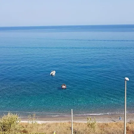 Laguna Blu Davanti Alle Isole Eolie Appartement
